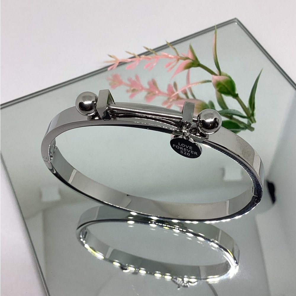 NEW! LOVE TAG BRACELET
